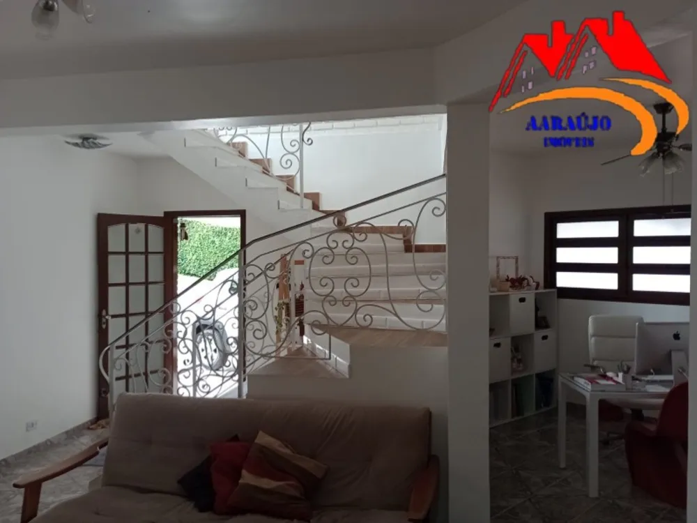 Casa, 4 quartos, 300 m² - Foto 4