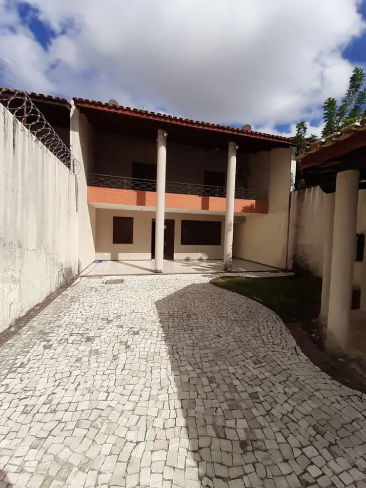 Casa, 4 quartos, 220 m² - Foto 2