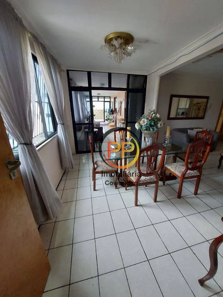 Apartamento, 3 quartos, 214 m² - Foto 2