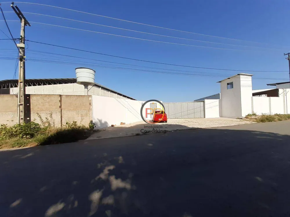 Depósito-Galpão, 2700 m² - Foto 1