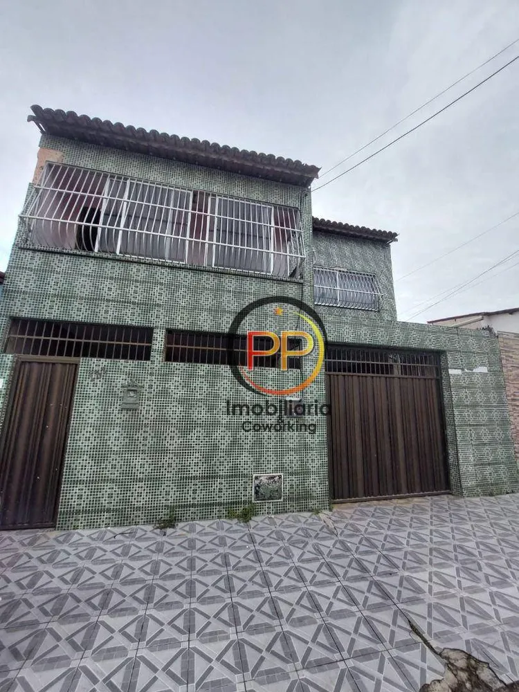 Casa, 4 quartos, 252 m² - Foto 1