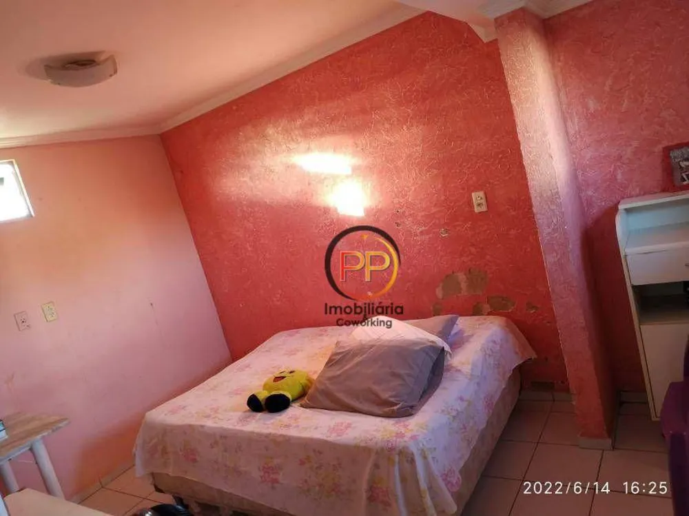 Casa, 4 quartos, 252 m² - Foto 2