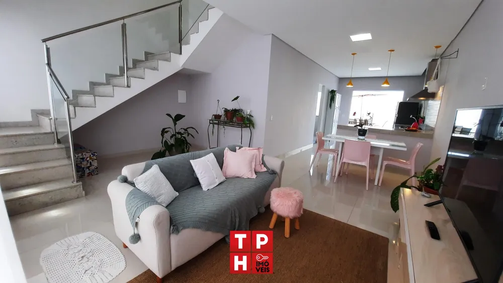 Casa, 3 quartos, 178 m² - Foto 4
