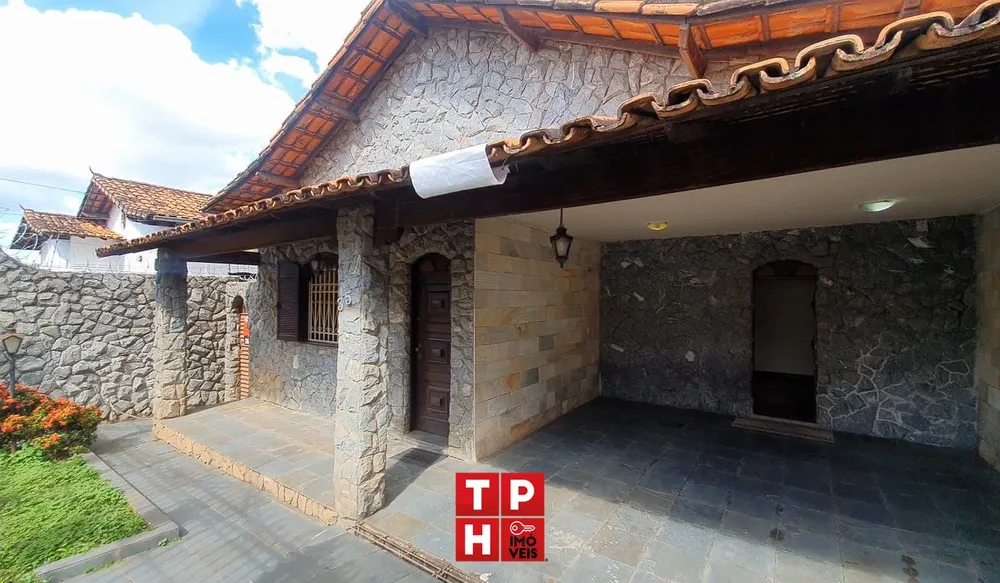 Casa, 5 quartos, 205 m² - Foto 1