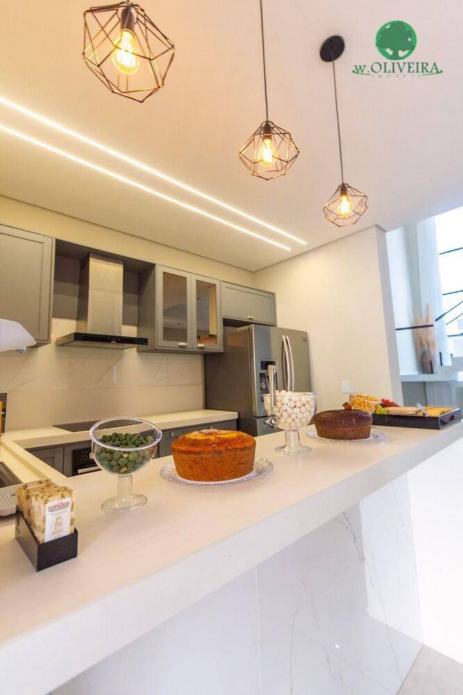 Sobrado, 5 quartos, 280 m² - Foto 1
