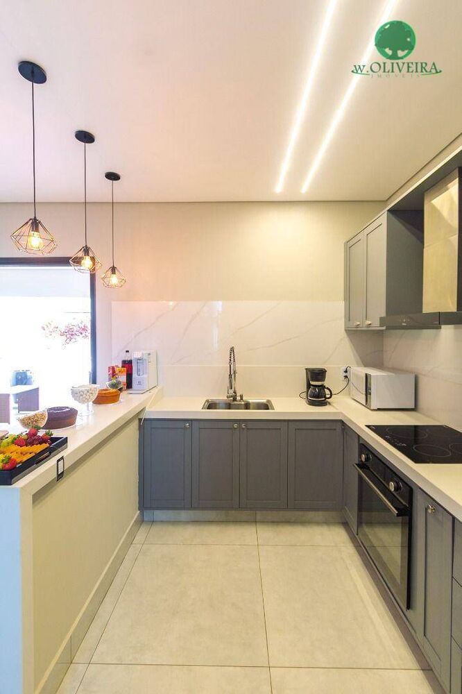 Sobrado, 5 quartos, 280 m² - Foto 2