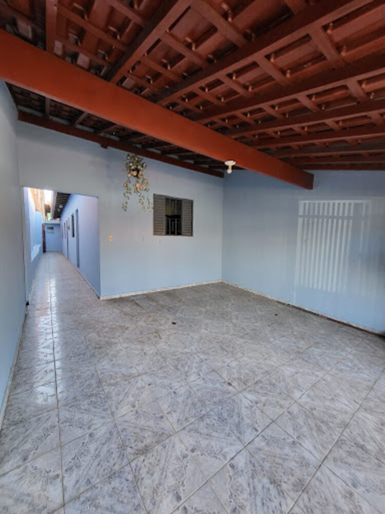Casa à venda com 2 quartos, 101m² - Foto 2