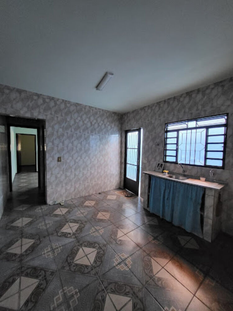 Casa à venda com 2 quartos, 101m² - Foto 3