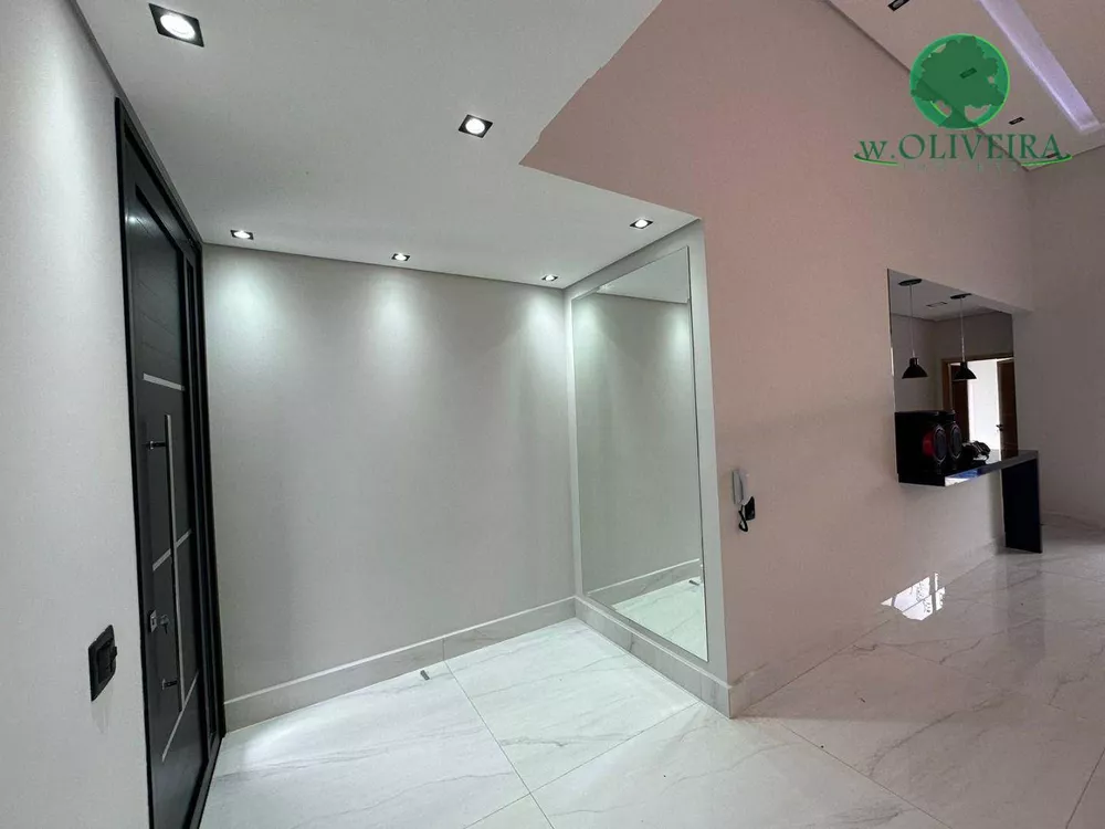 Casa à venda com 3 quartos, 220m² - Foto 4