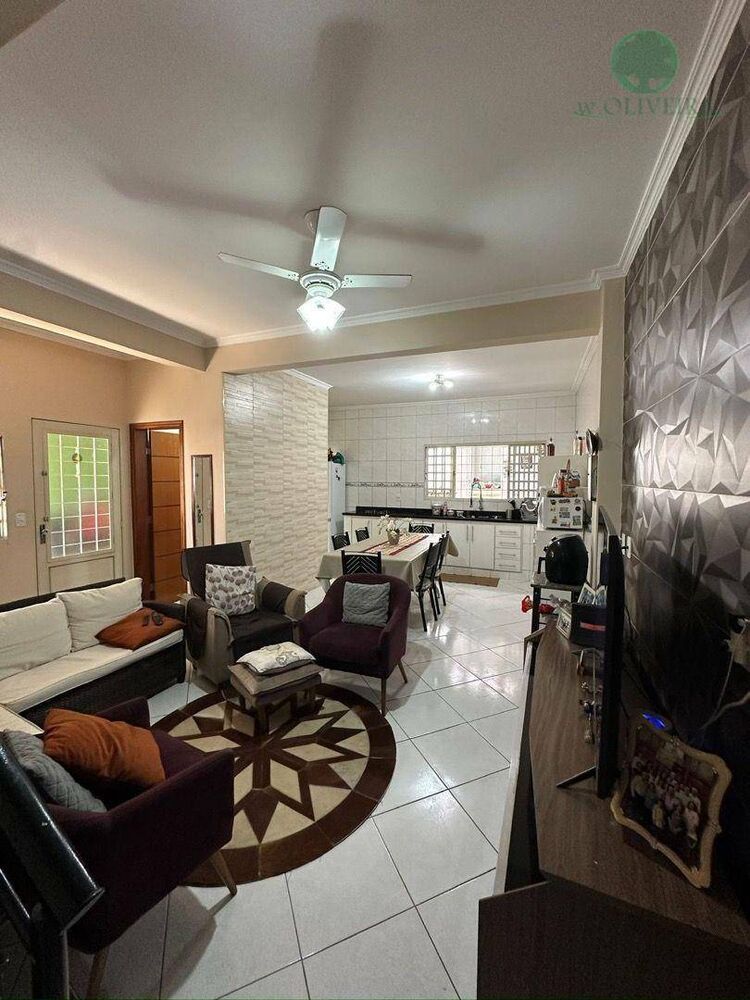 Sobrado, 4 quartos, 180 m² - Foto 2