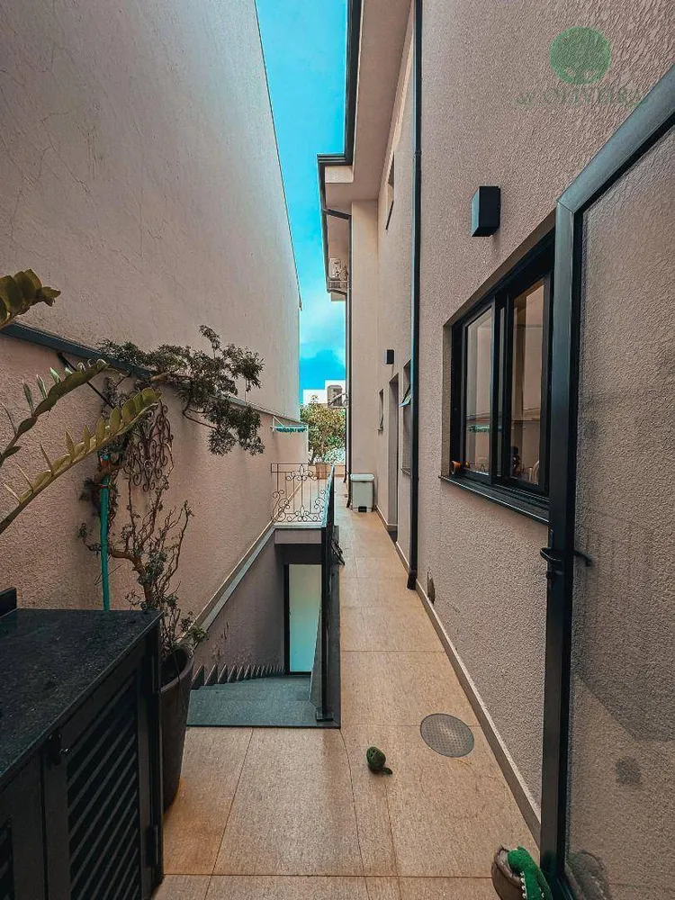 Casa, 3 quartos, 355 m² - Foto 1