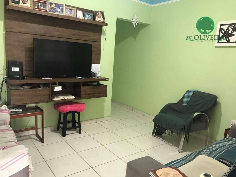 Casa à venda com 3 quartos, 156m² - Foto 2