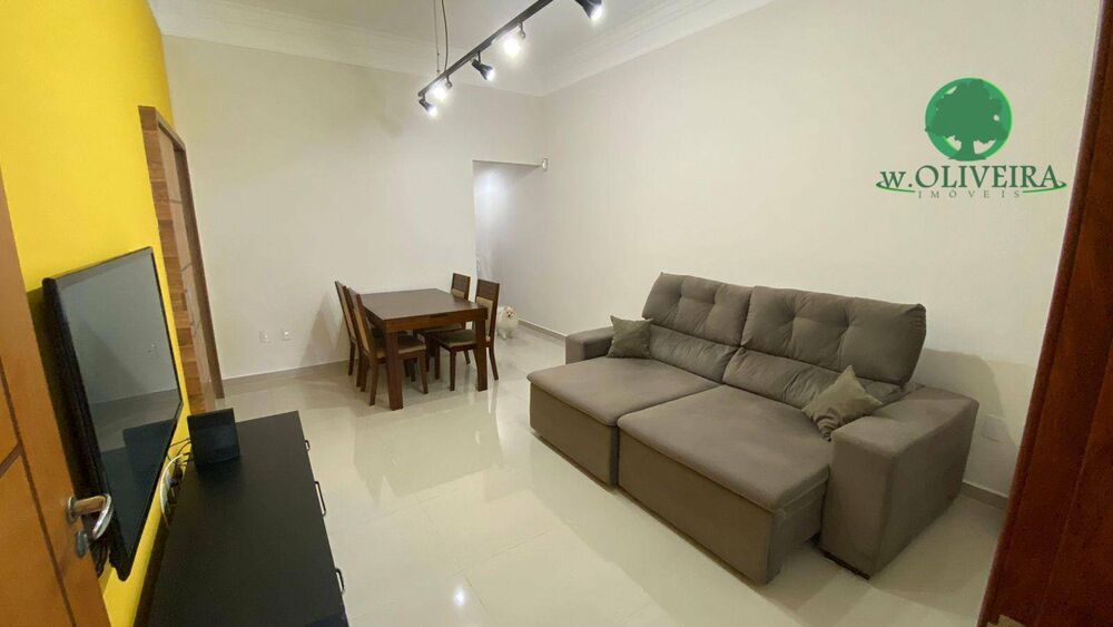 Casa à venda com 4 quartos, 120m² - Foto 1