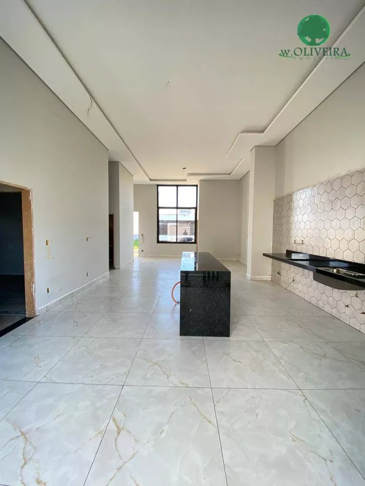 Casa de Condomínio à venda com 3 quartos, 190m² - Foto 4