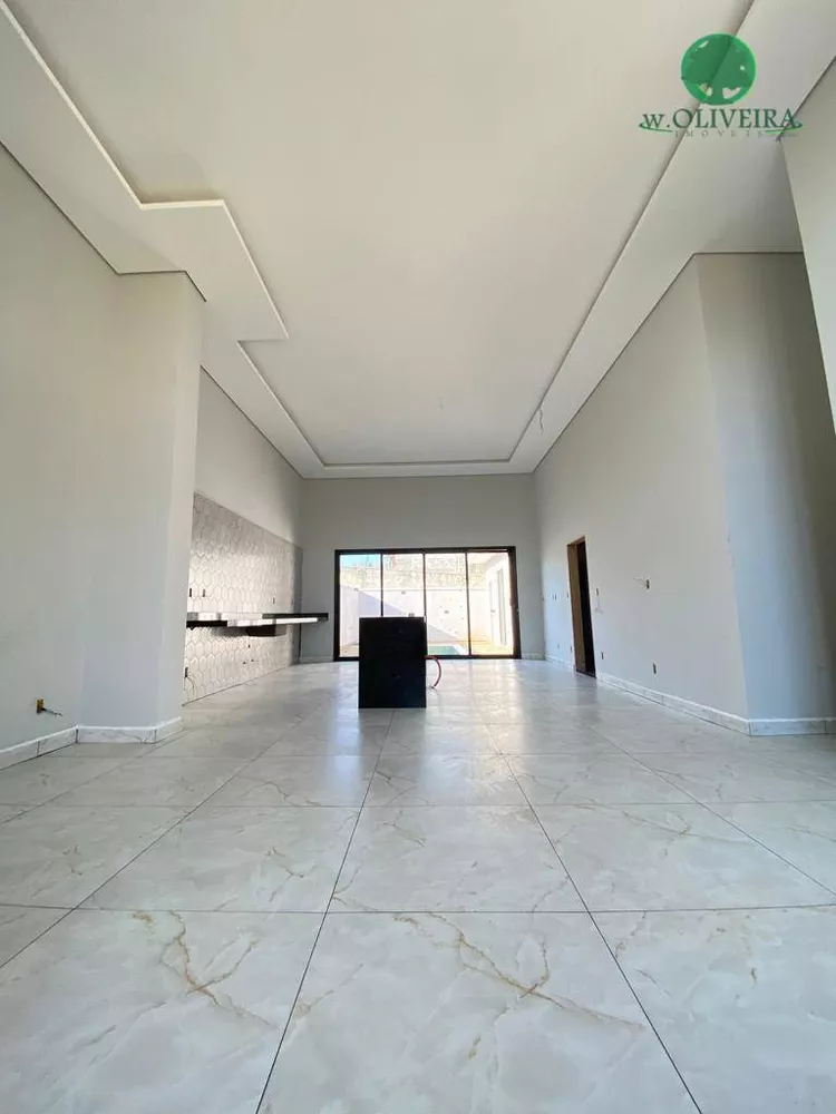 Casa de Condomínio à venda com 3 quartos, 190m² - Foto 3