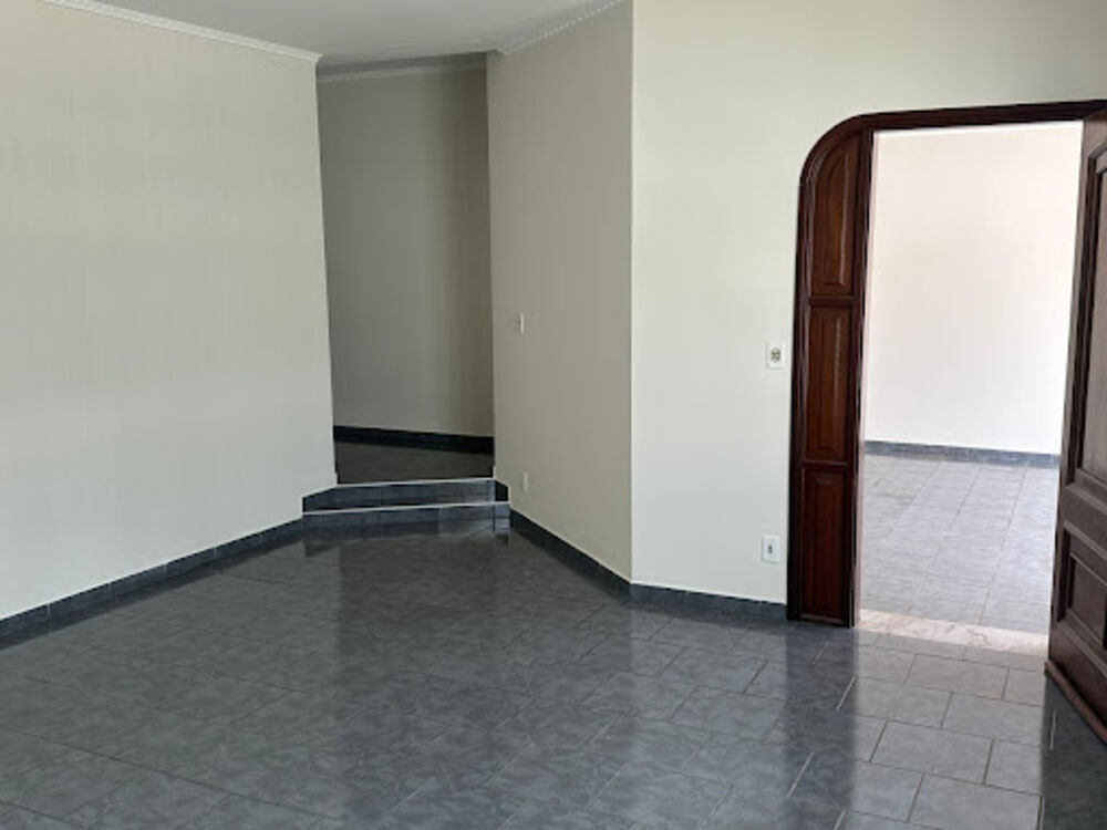 Casa, 3 quartos, 268 m² - Foto 4
