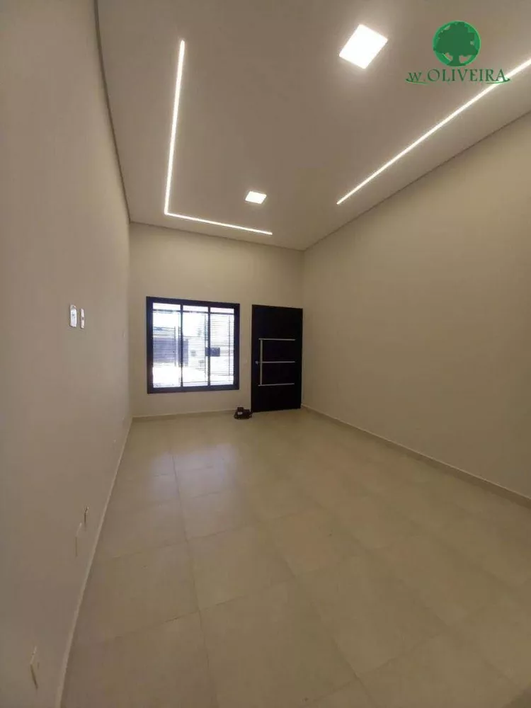 Casa à venda com 3 quartos, 130m² - Foto 2