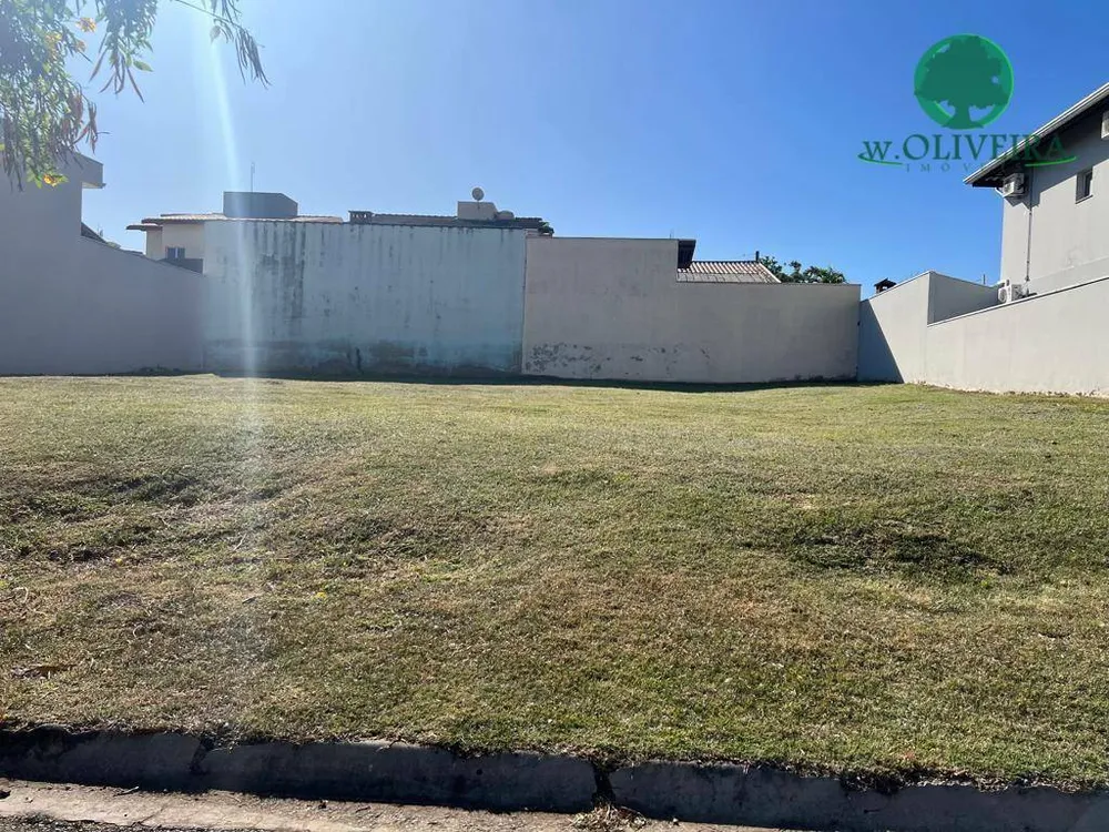 Loteamento e Condomínio, 300 m² - Foto 1