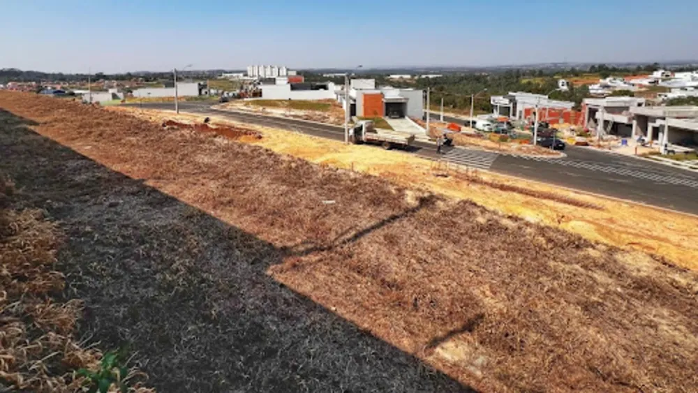 Loteamento e Condomínio, 200 m² - Foto 1