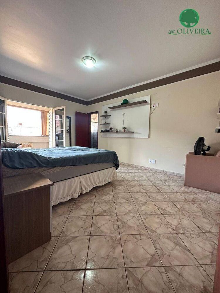 Sobrado, 3 quartos, 186 m² - Foto 4