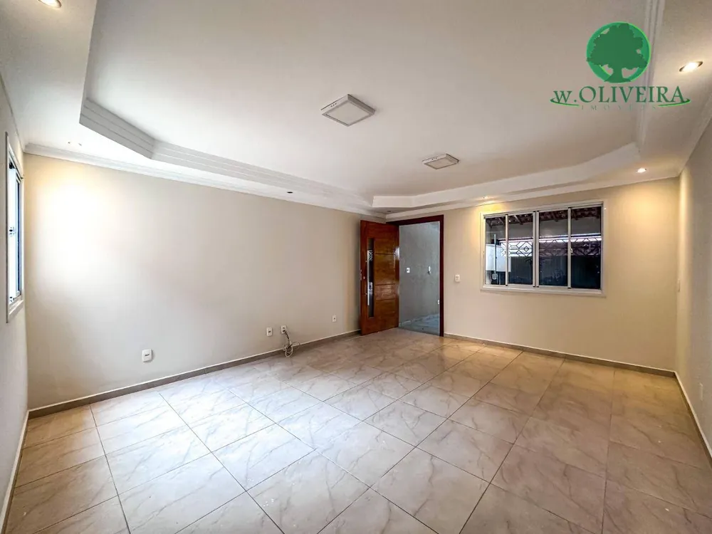 Casa, 3 quartos, 203 m² - Foto 1