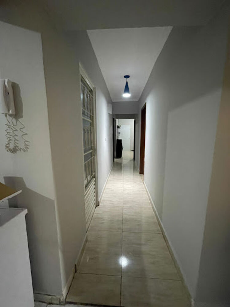 Casa à venda com 3 quartos, 181m² - Foto 4