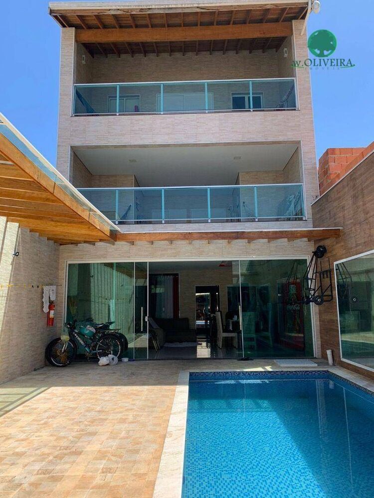 Sobrado à venda com 3 quartos, 273m² - Foto 1