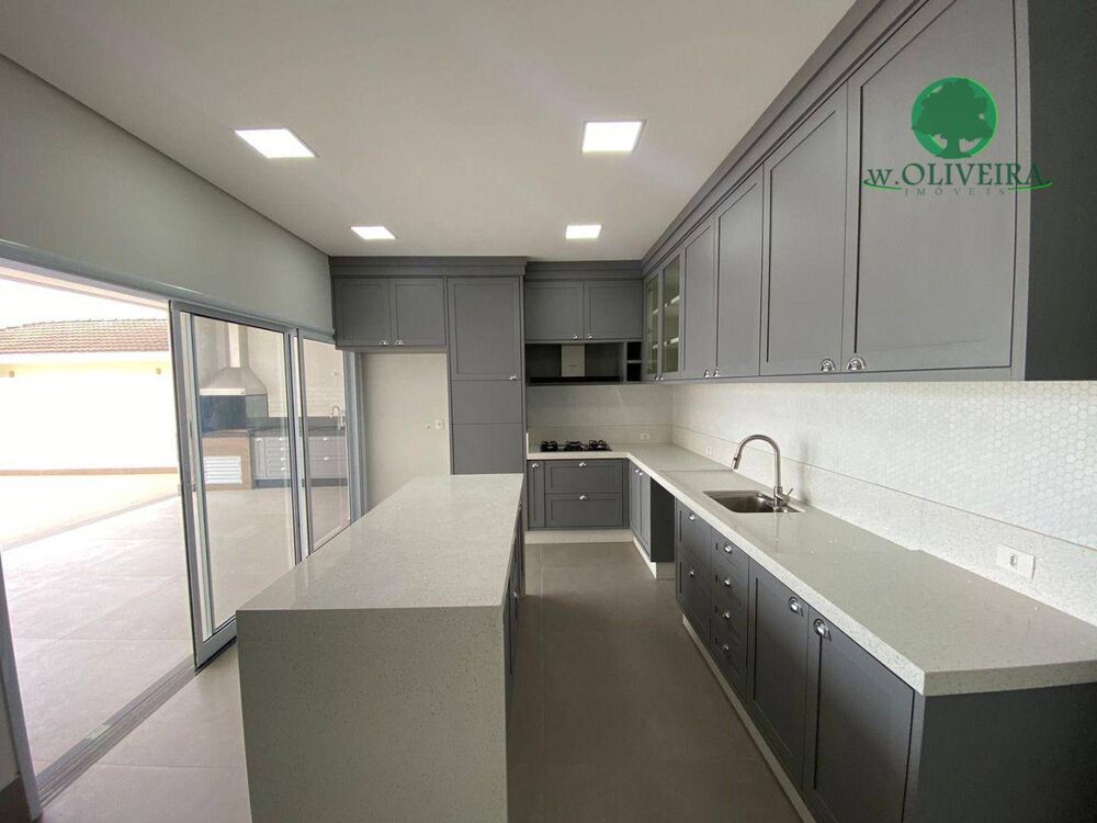 Casa, 4 quartos, 273 m² - Foto 2