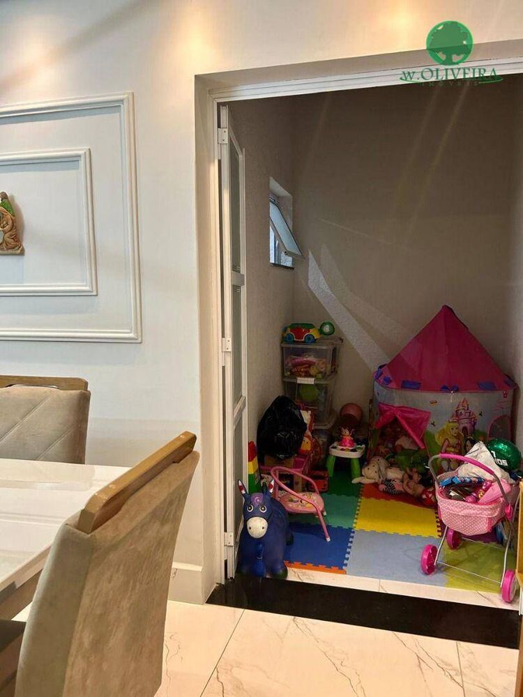 Casa, 3 quartos, 230 m² - Foto 1