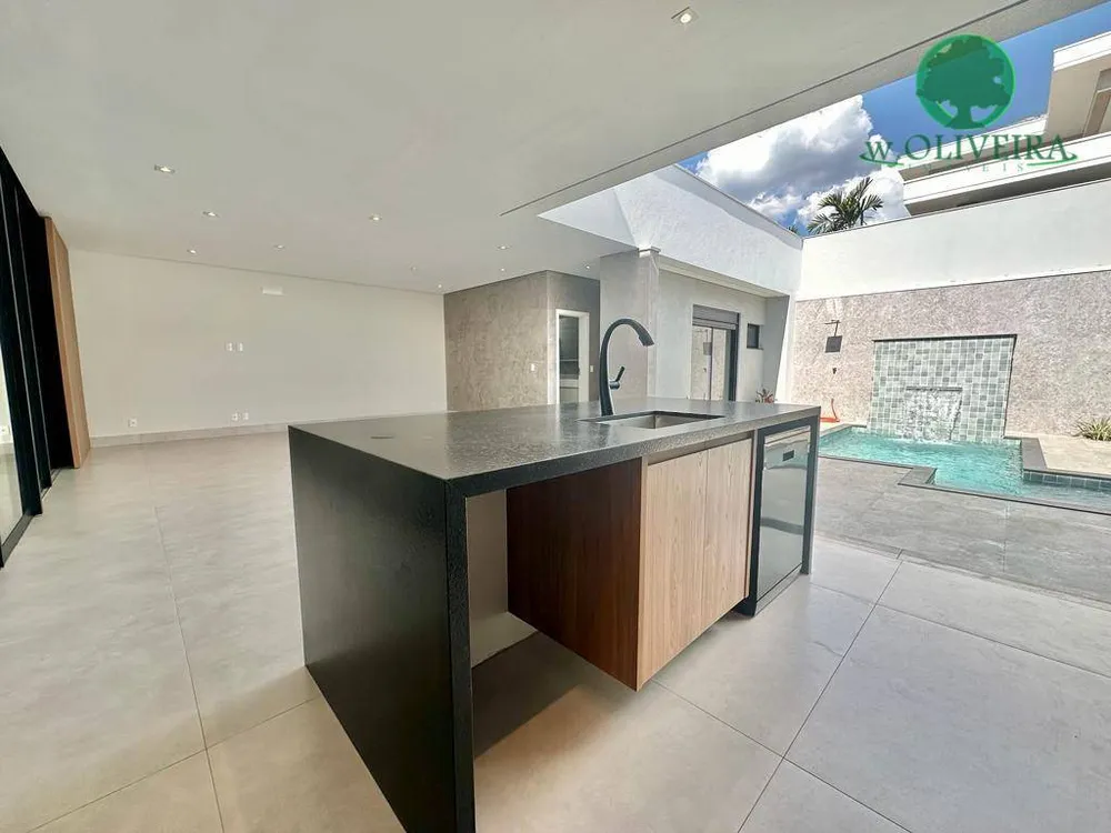 Sobrado, 4 quartos, 282 m² - Foto 2