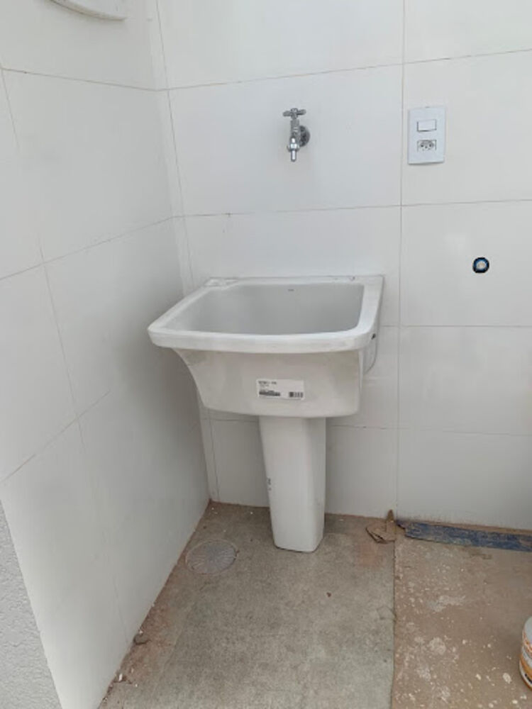 Casa à venda com 3 quartos, 81m² - Foto 7