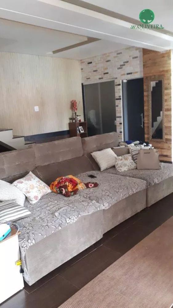 Chácara à venda com 4 quartos, 580m² - Foto 3