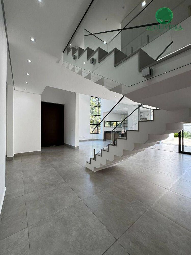 Sobrado à venda com 4 quartos, 380m² - Foto 3