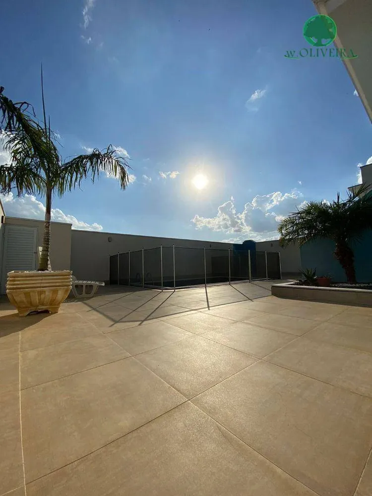 Sobrado, 3 quartos, 248 m² - Foto 1