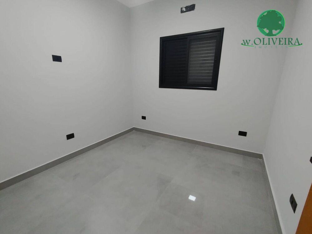 Casa à venda com 3 quartos, 99m² - Foto 4