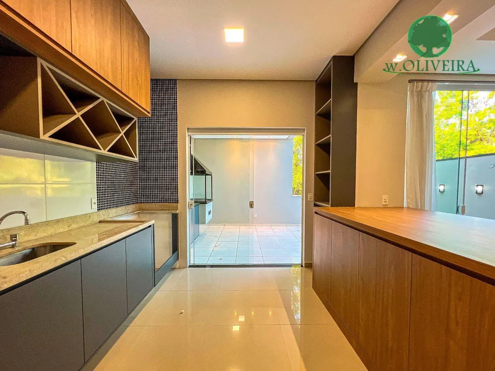 Sobrado, 3 quartos, 182 m² - Foto 1