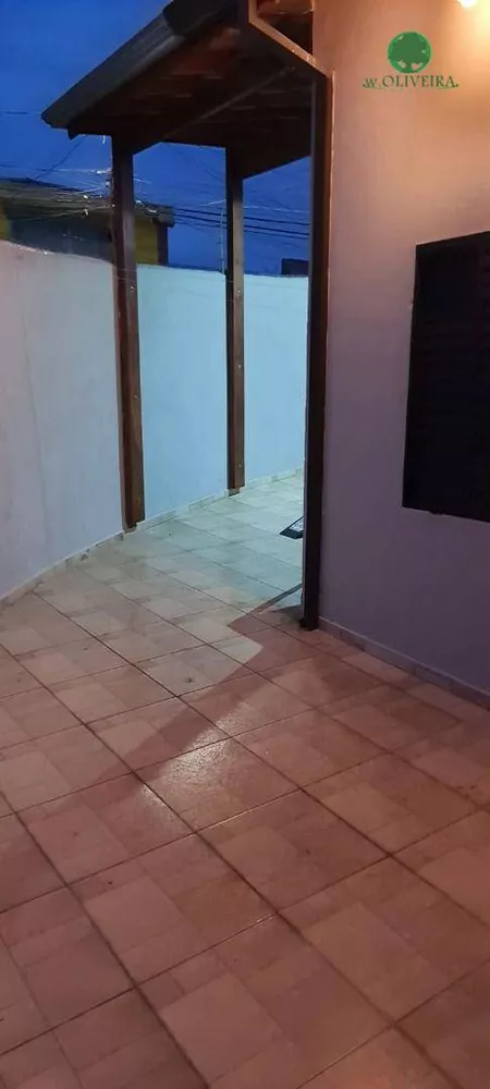 Casa à venda com 2 quartos, 100m² - Foto 4