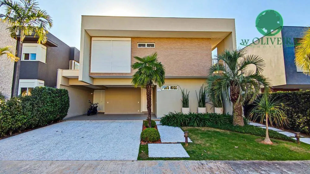 Sobrado, 3 quartos, 332 m² - Foto 1