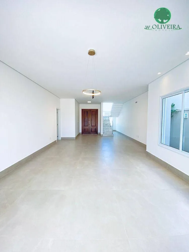Sobrado, 3 quartos, 285 m² - Foto 2