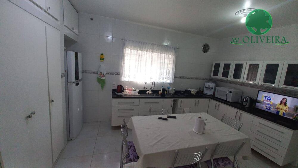 Casa à venda com 3 quartos, 119m² - Foto 2