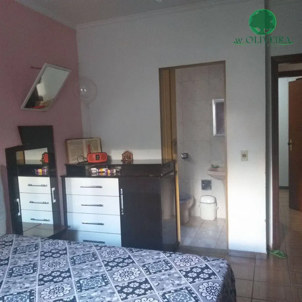 Casa, 3 quartos, 132 m² - Foto 2