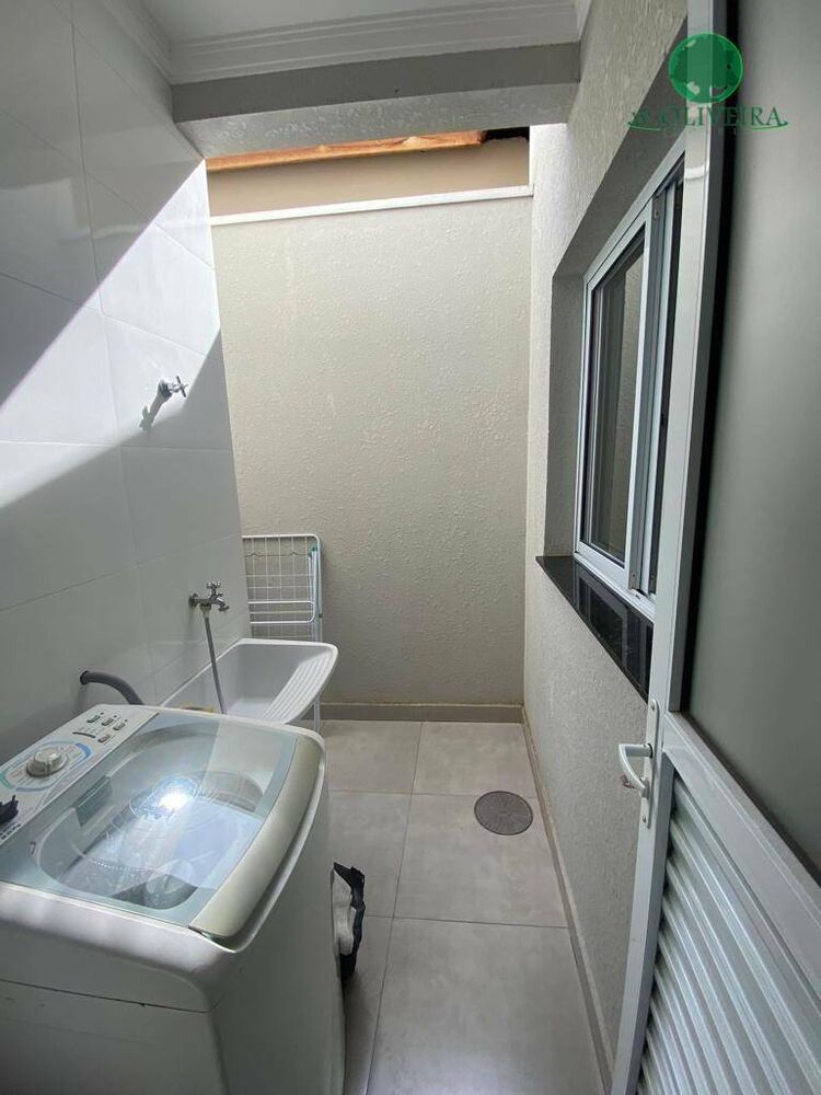 Casa à venda com 2 quartos, 60m² - Foto 8