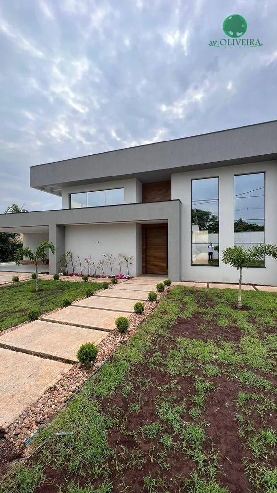 Casa de Condomínio à venda com 3 quartos, 652m² - Foto 2