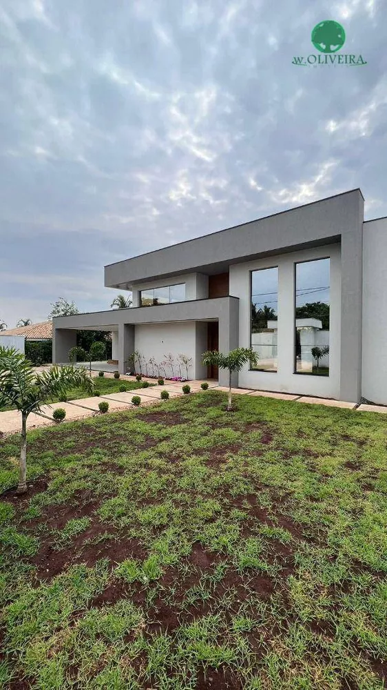 Casa de Condomínio à venda com 3 quartos, 652m² - Foto 4