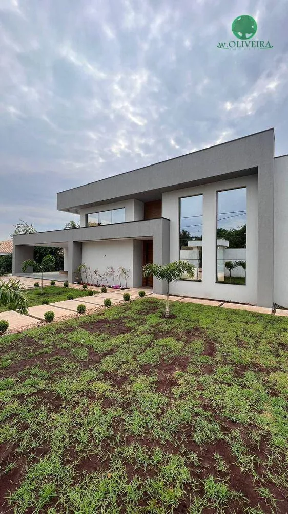 Casa de Condomínio à venda com 3 quartos, 652m² - Foto 1