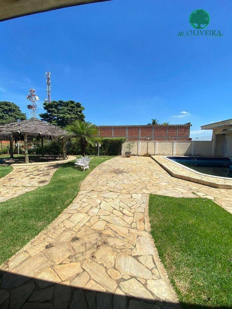 Sobrado à venda e aluguel com 5 quartos, 600m² - Foto 1