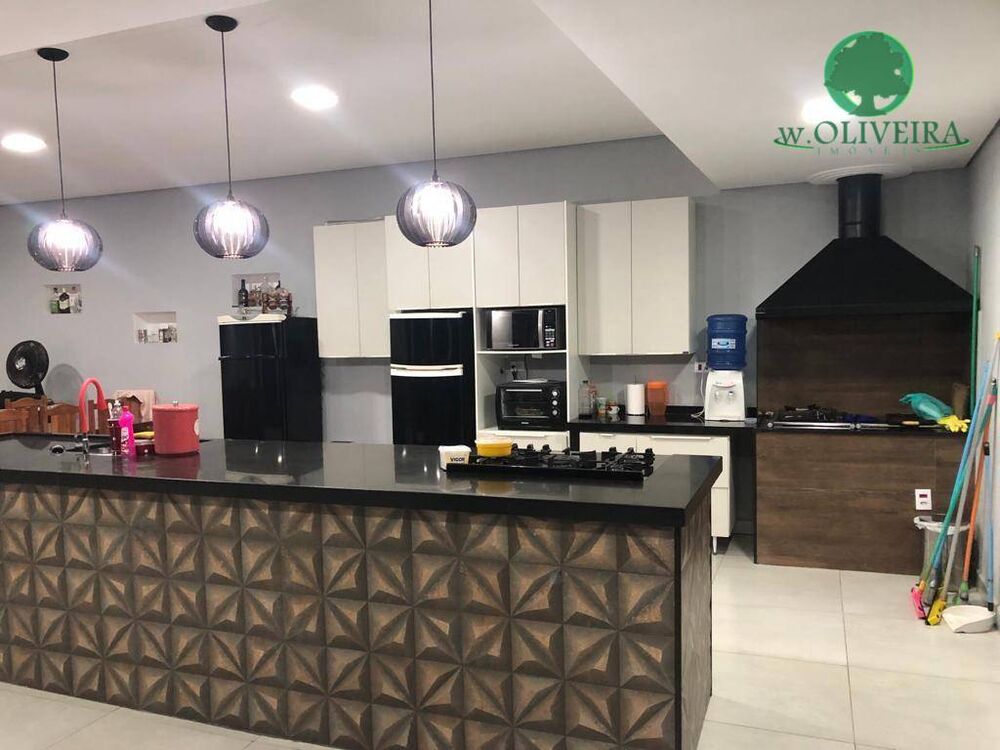 Chácara, 6 quartos, 2750 m² - Foto 1