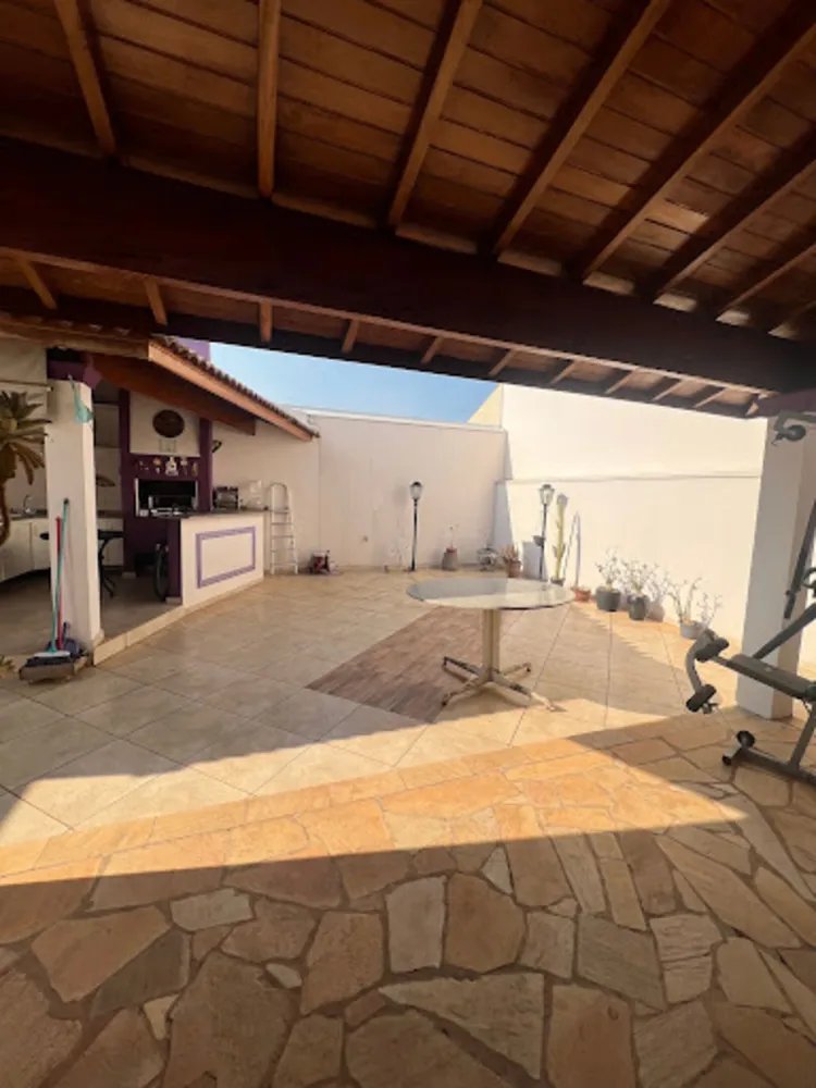 Sobrado, 3 quartos, 270 m² - Foto 1