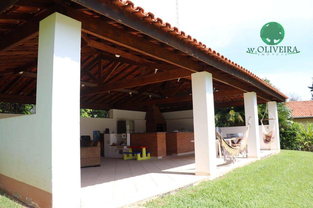 Chácara à venda com 5 quartos, 800m² - Foto 1