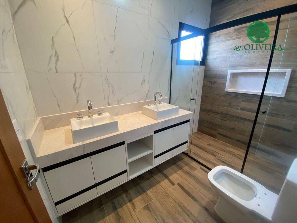 Casa, 3 quartos, 246 m² - Foto 2